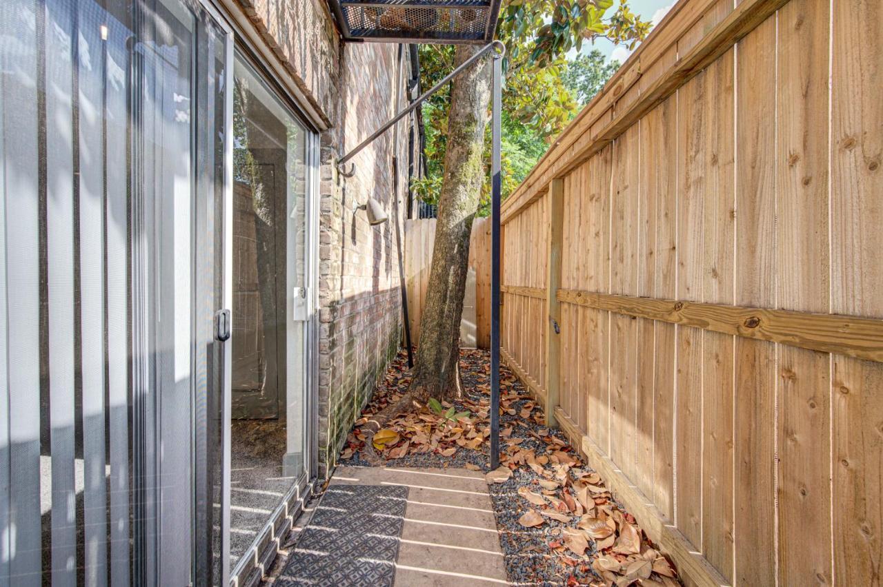 Trendy Midtown Apt, Walk To Shops & Sites, Pets Ok ヒューストン エクステリア 写真