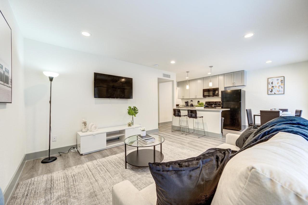 Trendy Midtown Apt, Walk To Shops & Sites, Pets Ok ヒューストン エクステリア 写真